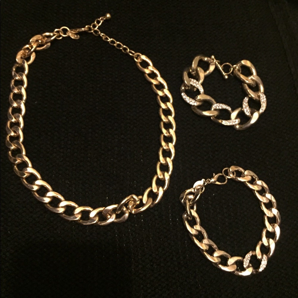 Gold Chain Necklace and Bracelets with Diamonds !!